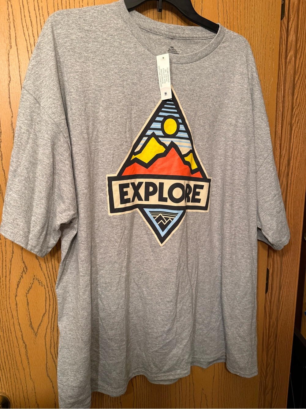 NWT size 3XL (54-56) explore diamond gray t-shirt